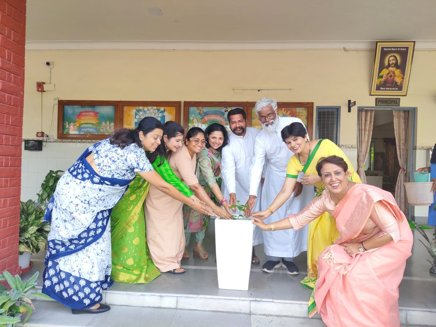 Sacred Heart School, Chandigarh Celebrates Van Mahotsav with a Commitment to a Greener Tomorrow