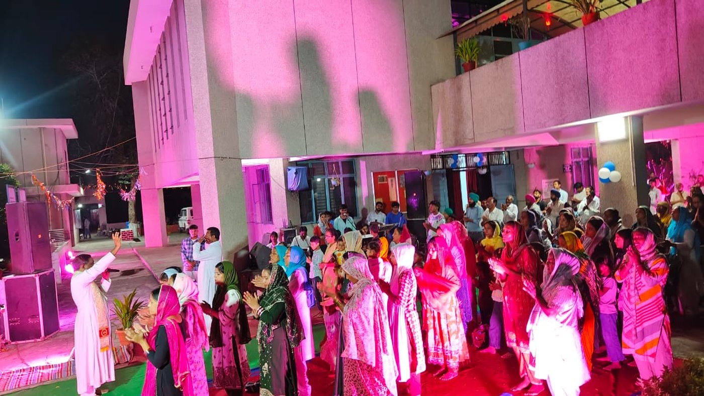 Nearly 300 faithful participated in the renewal programme with deep faith and enthusiasm.