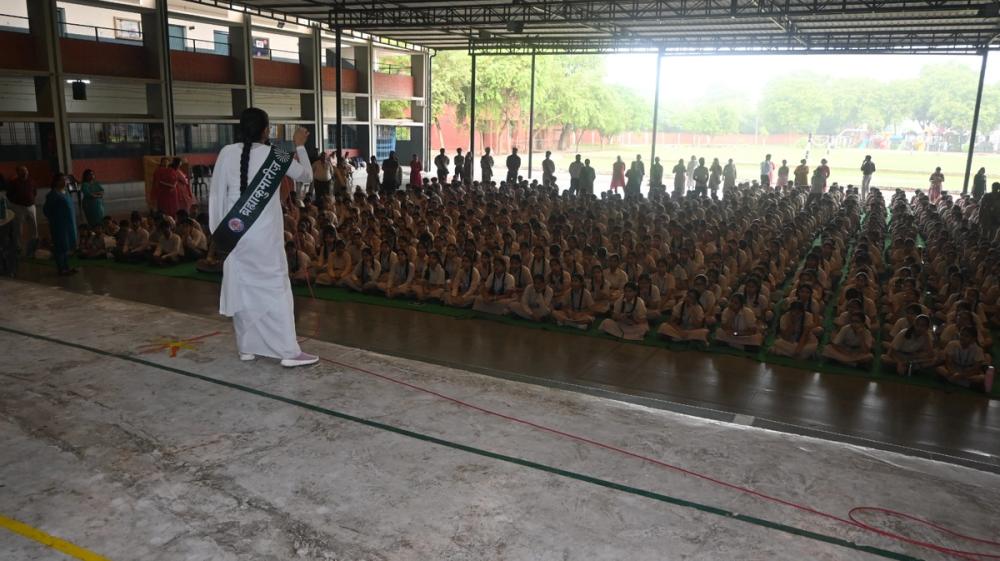 BK Sunita addressed the students on present-day challenges of addictions