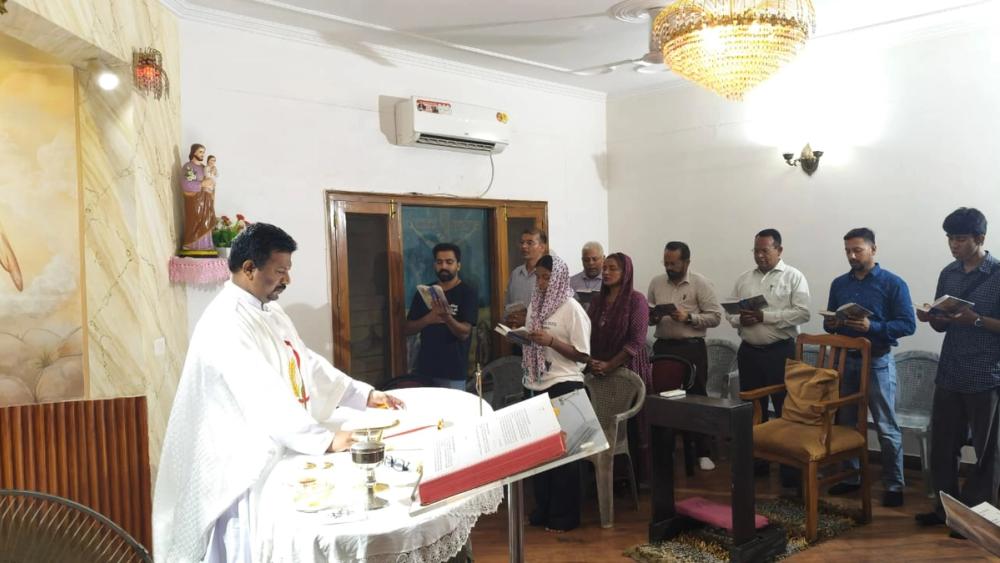 Holy Mass offered by Fr. Flemin Ji