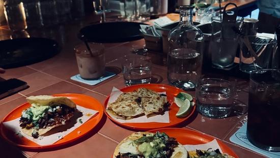 What I Learned Tracking 500+ Restaurant Surcharges