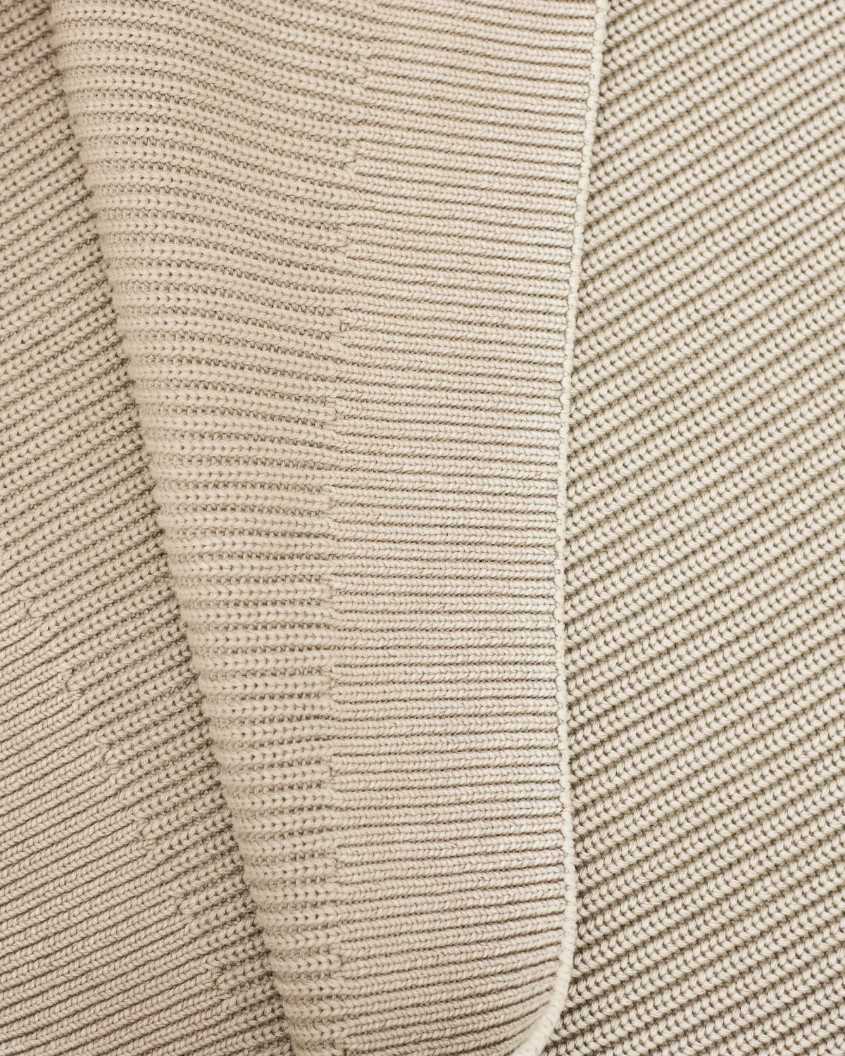 Sweater ‘Lines’ Beige