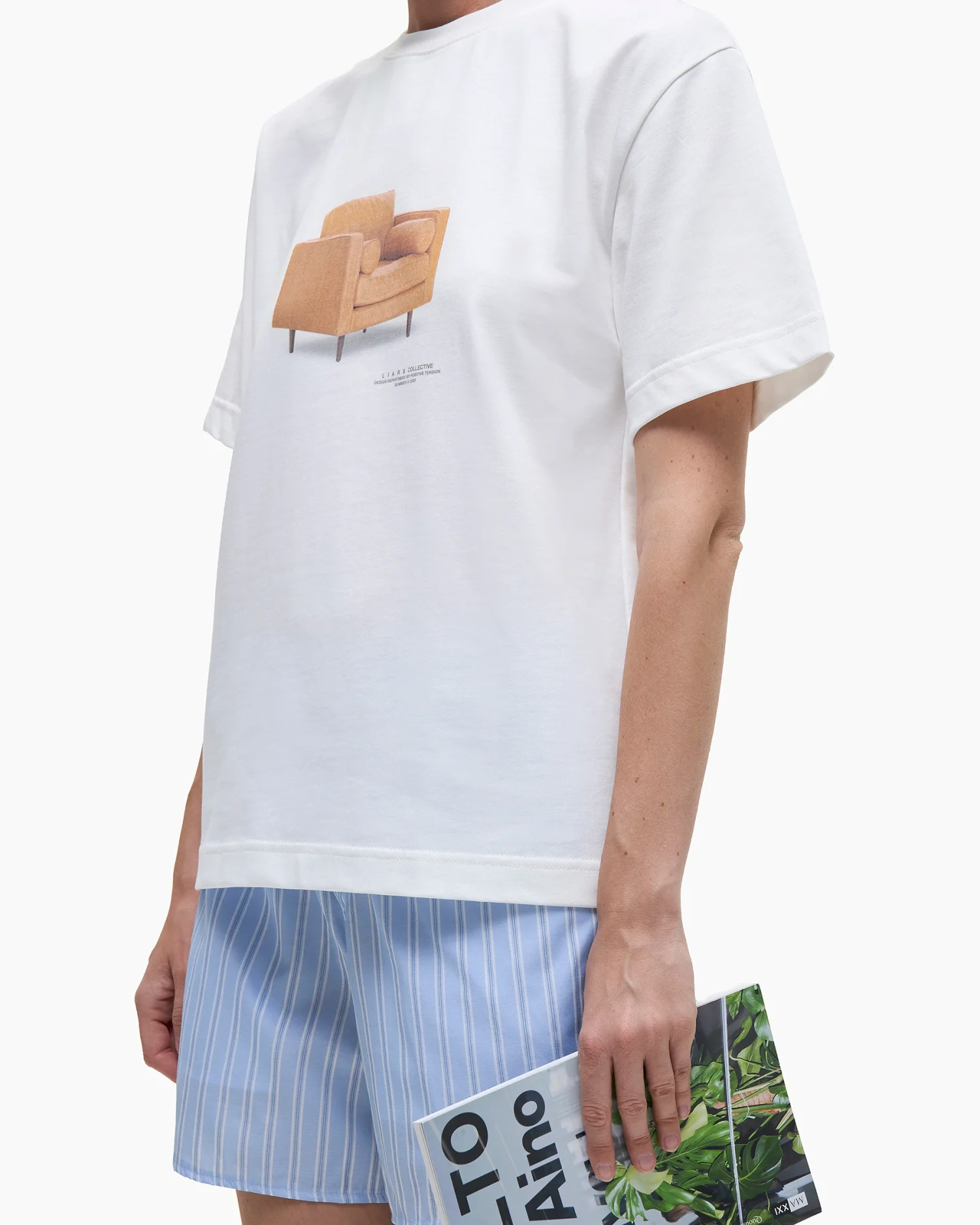 Tee ‘Armchair’ White