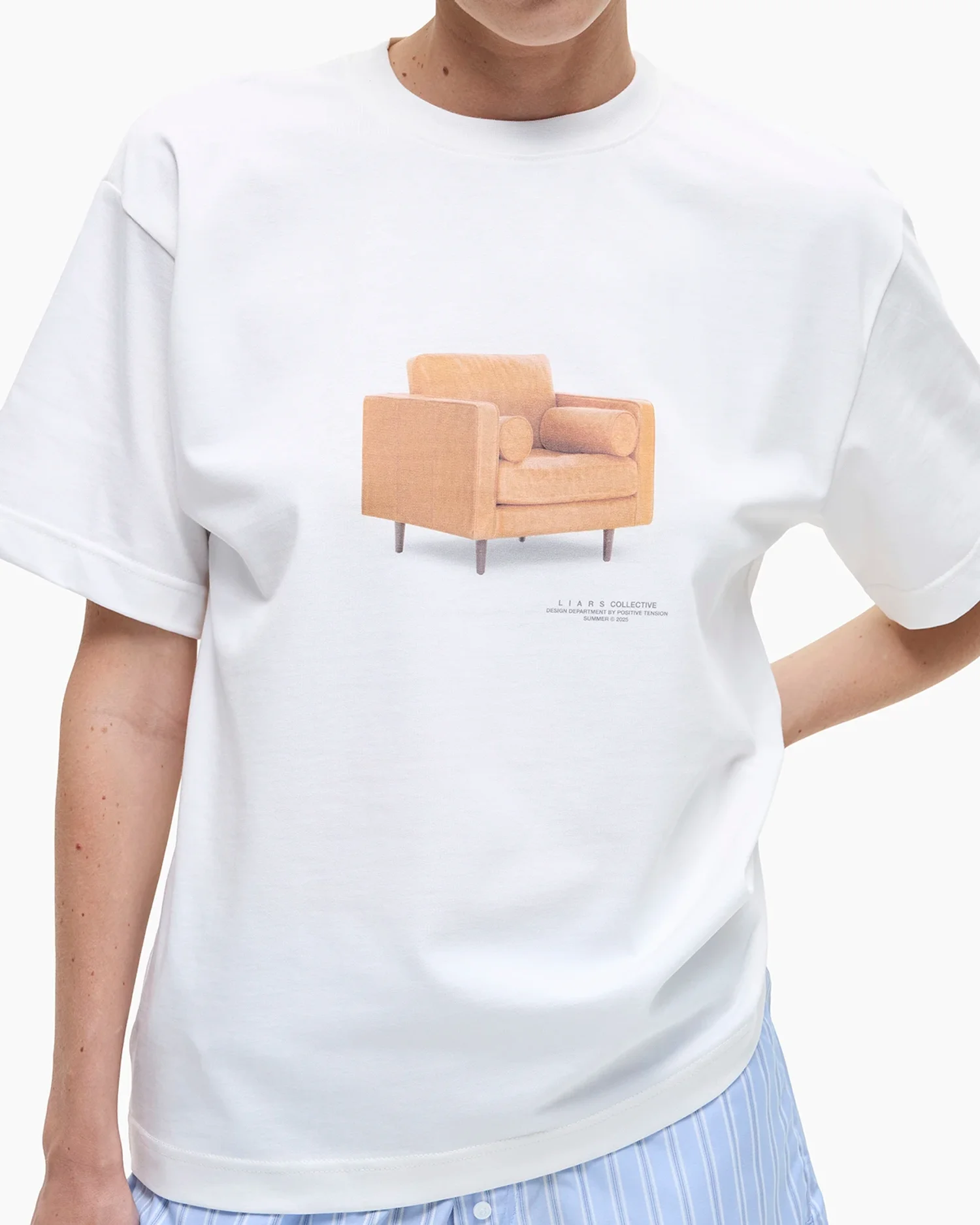 Tee ‘Armchair’ White