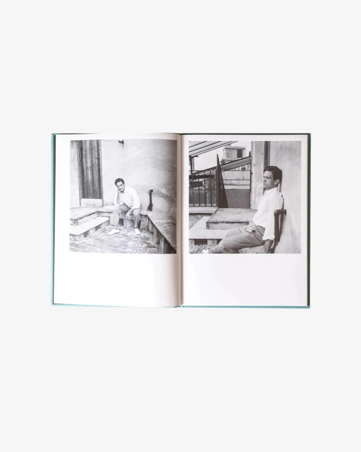 Pasolini acquatico e felice / Pasolini by the water contented