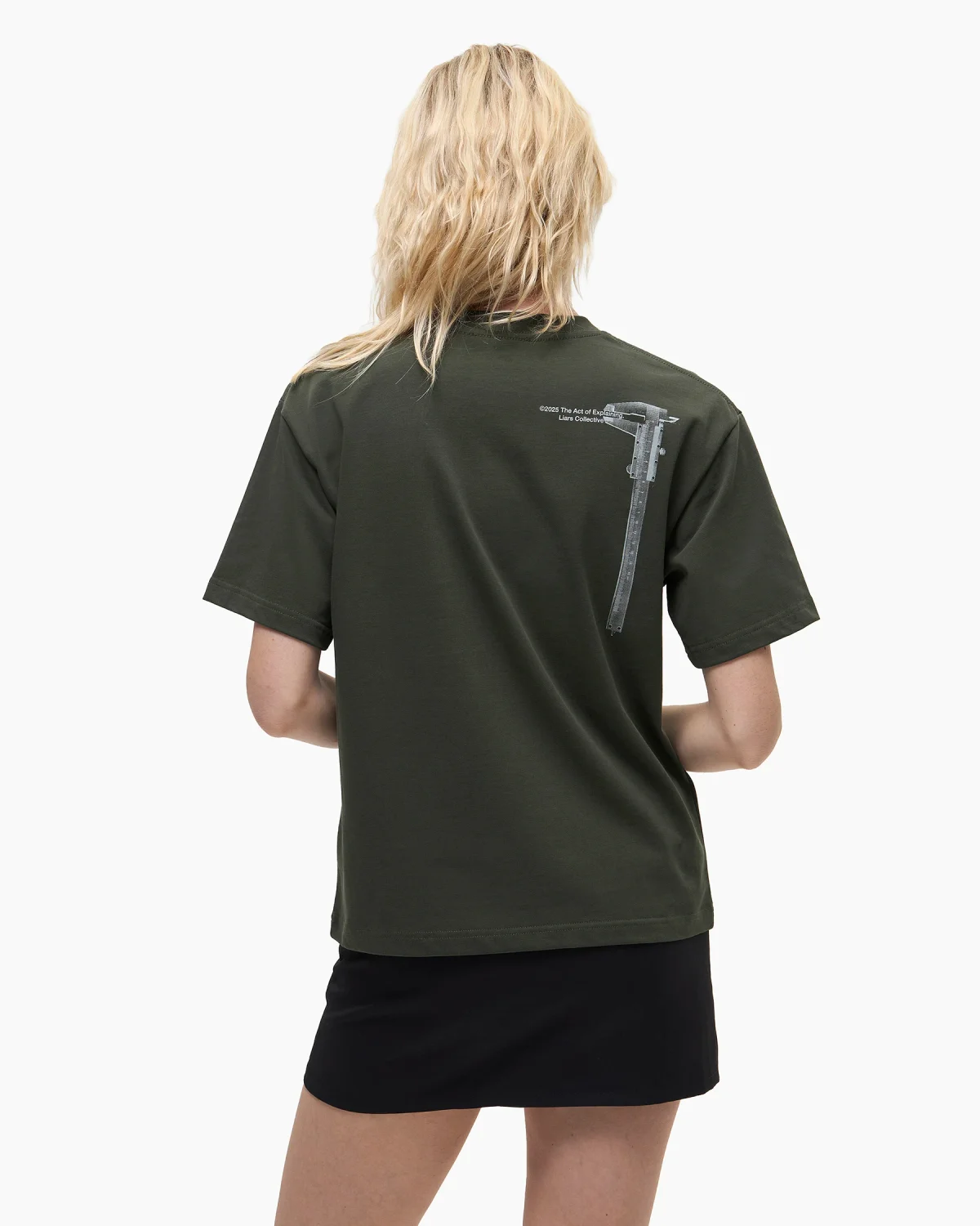 Tee 'The Act of Explaining' Green