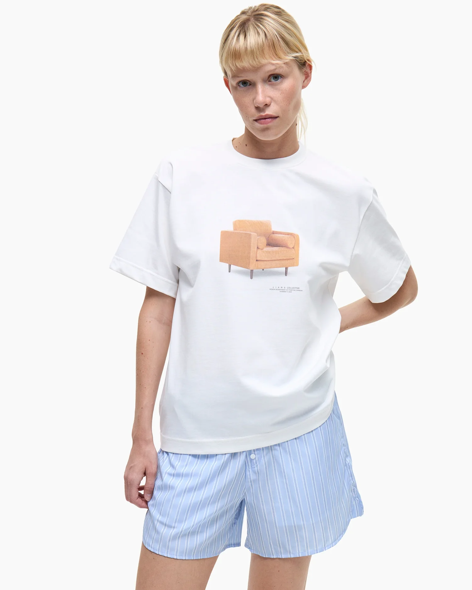 Tee ‘Armchair’ White