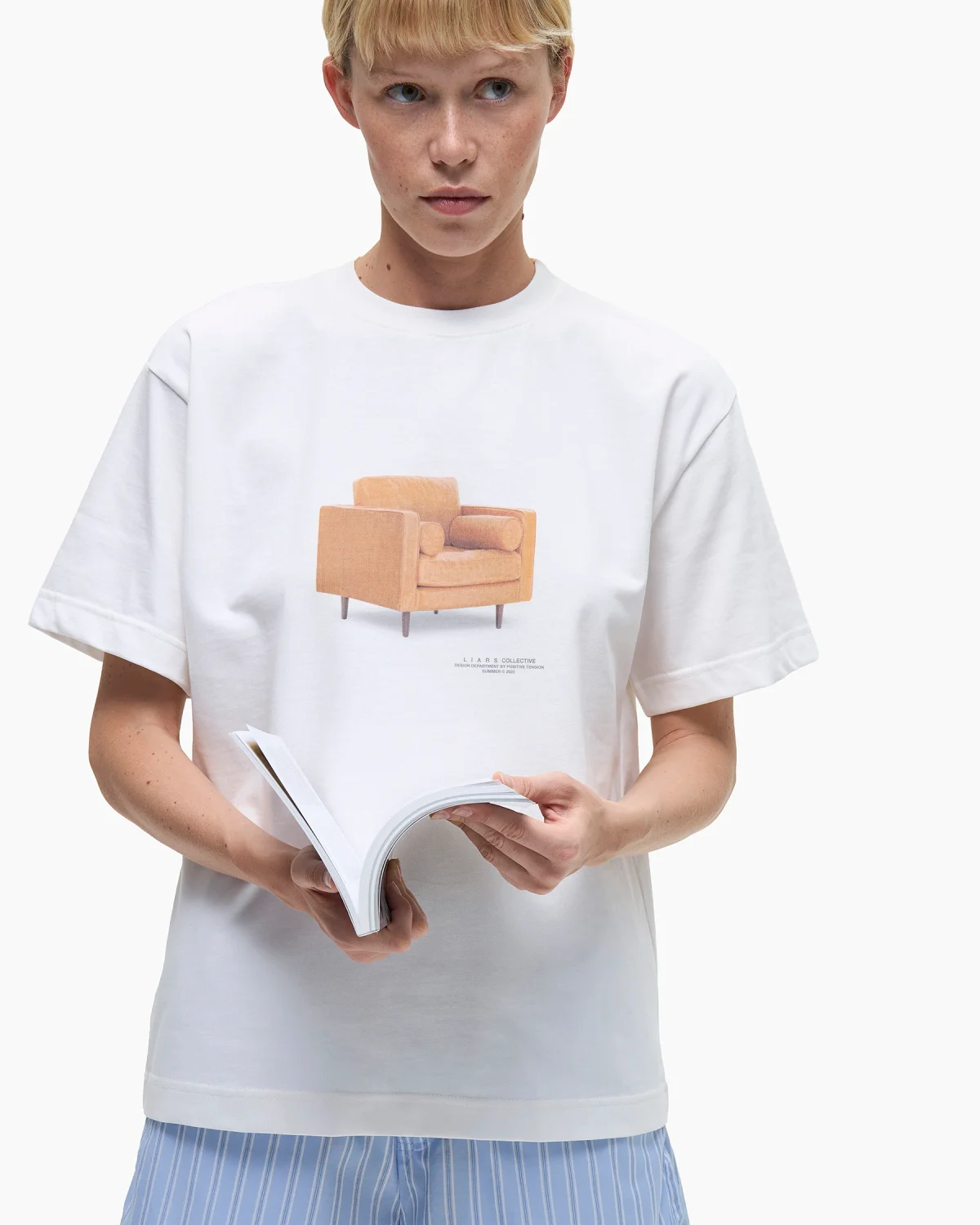 Tee ‘Armchair’ White