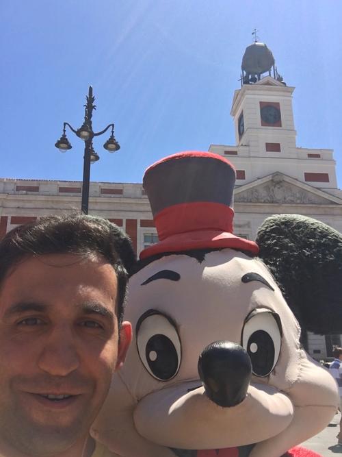 Sergey Sargsyan with Mickey Mouse n Madrid