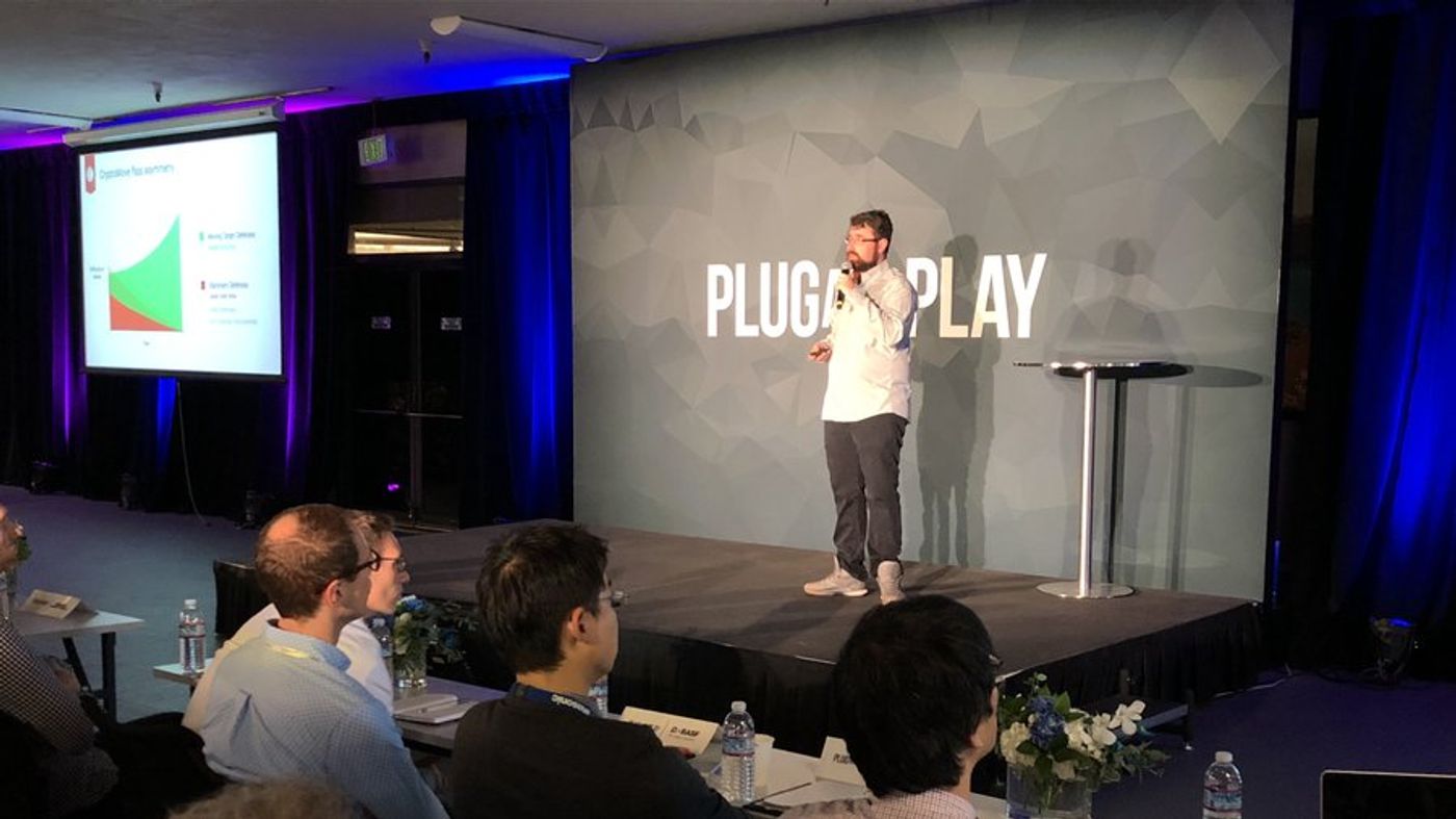 plug and play offer networking jobs