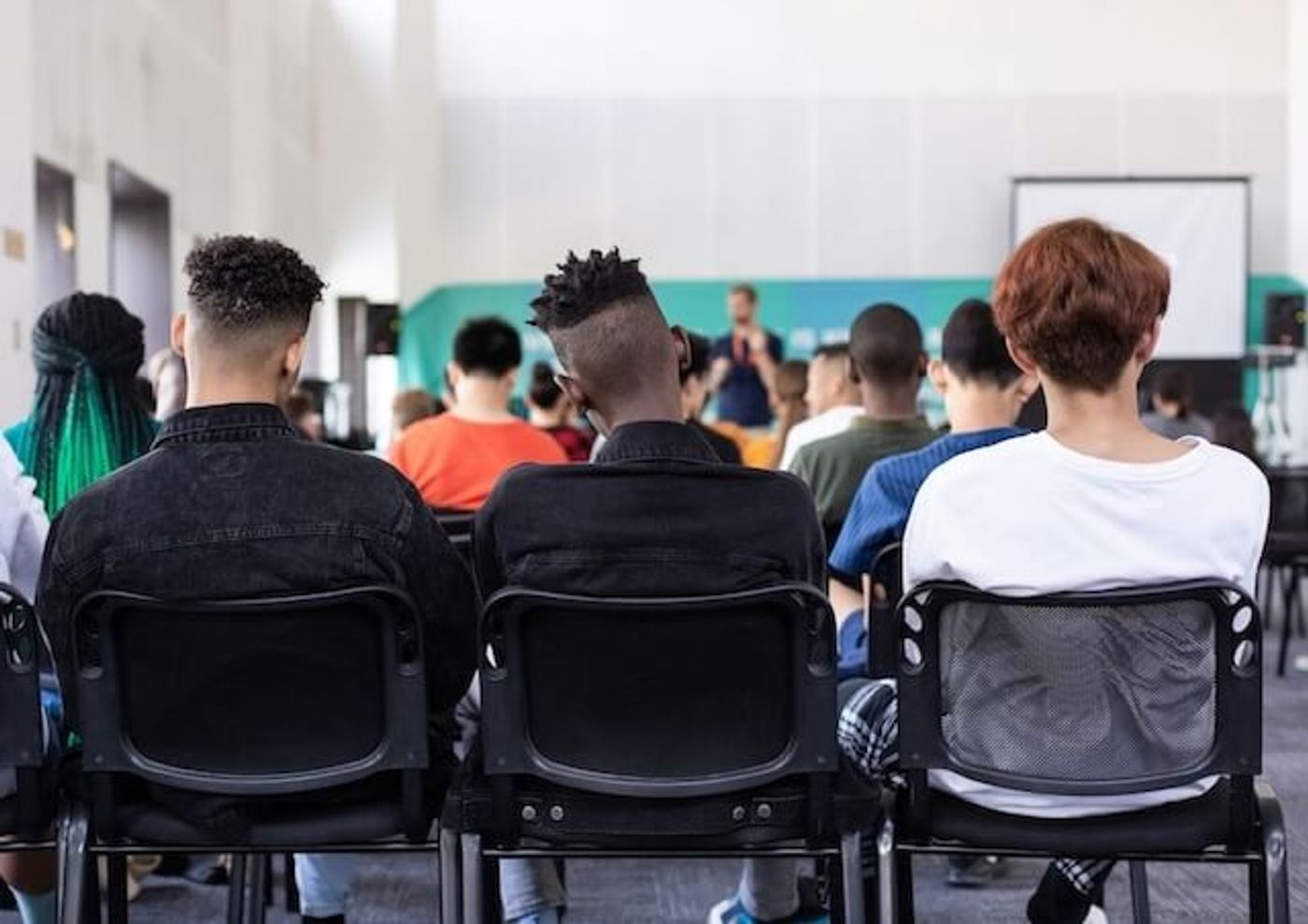 students learning for VC jobs