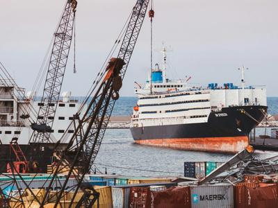 Import Duties & Tariffs Explained Simply