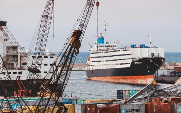 Import Duties & Tariffs Explained Simply