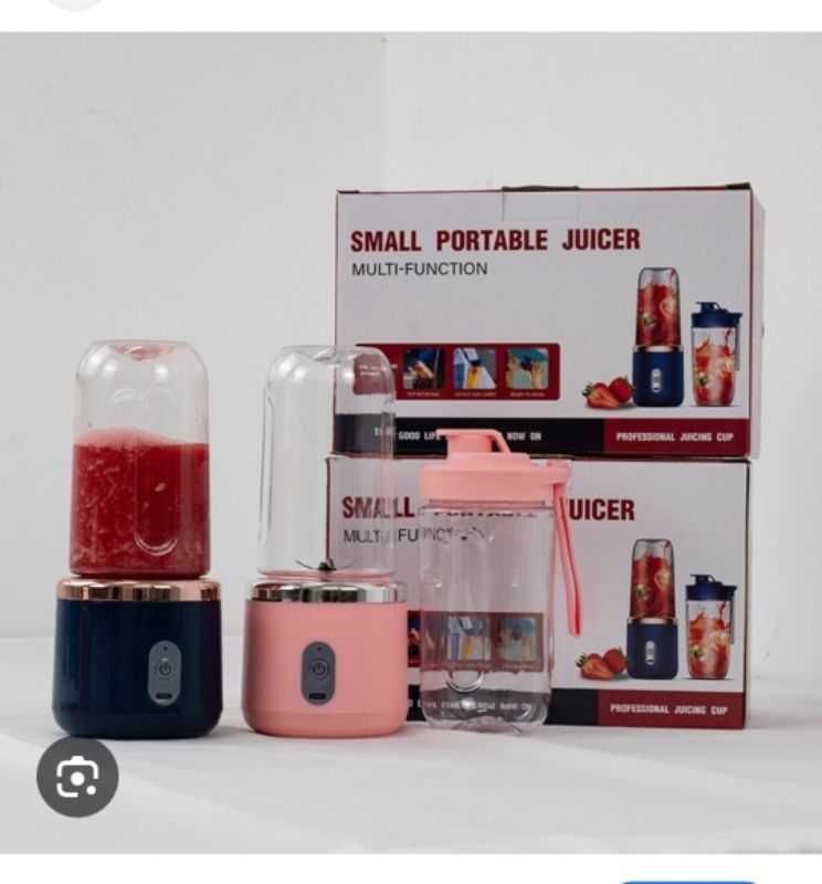 Portable Juicer with cup thumbnail 1