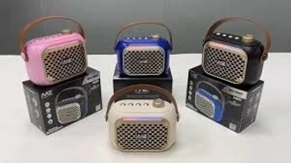 M207 Wireless Speaker | Retro Radio Look with 10W High-Quality Sound thumbnail 1