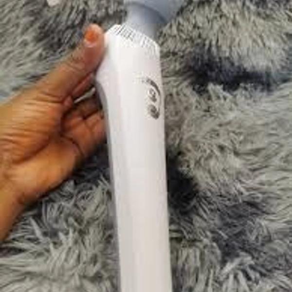 Smart Wireless Handy Massager - Full Body Relaxation Device thumbnail 1