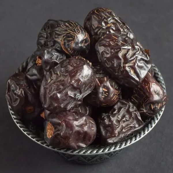 Ajwa Dates thumbnail 5