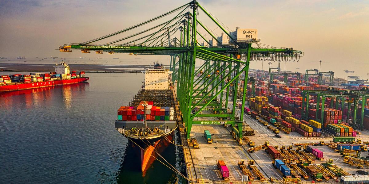 How to Handle Customs Clearance Smoothly