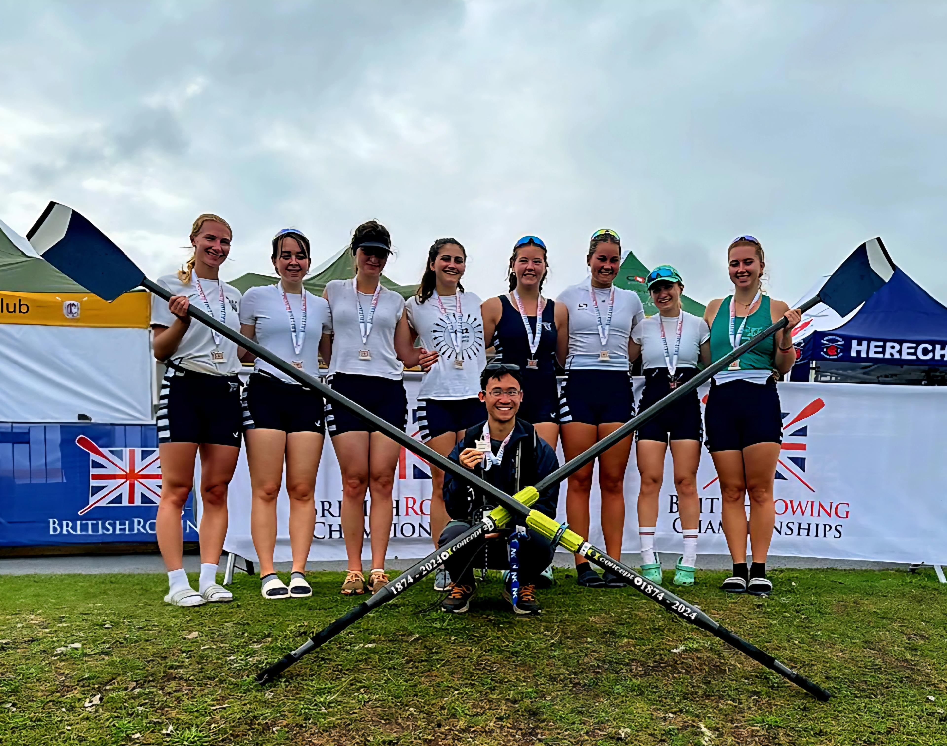 The crew of the women's eight.