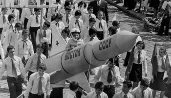 Le socialisme en action – un modèle de fusée russe « Vostok » 