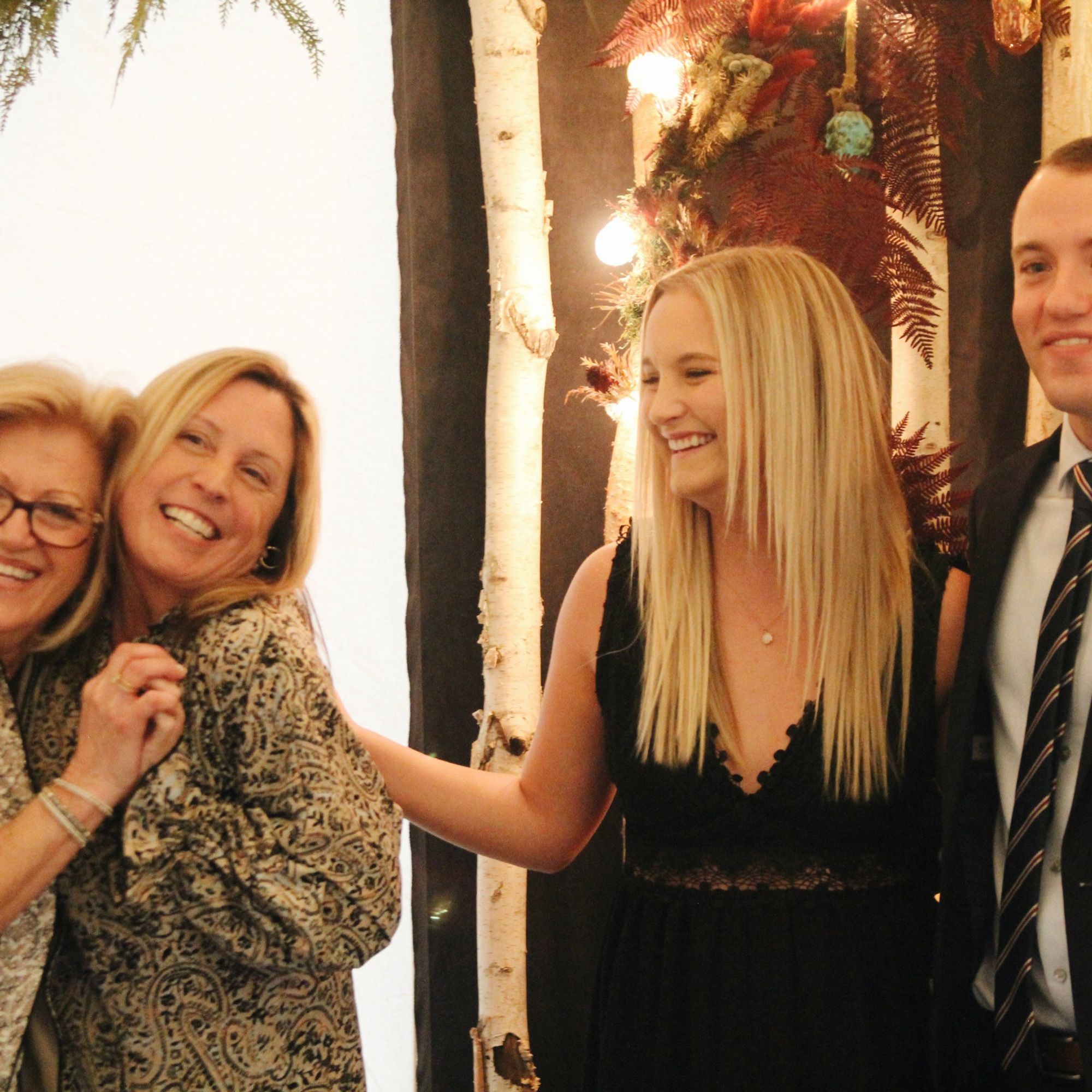 Megan & Tyler - Photo 34