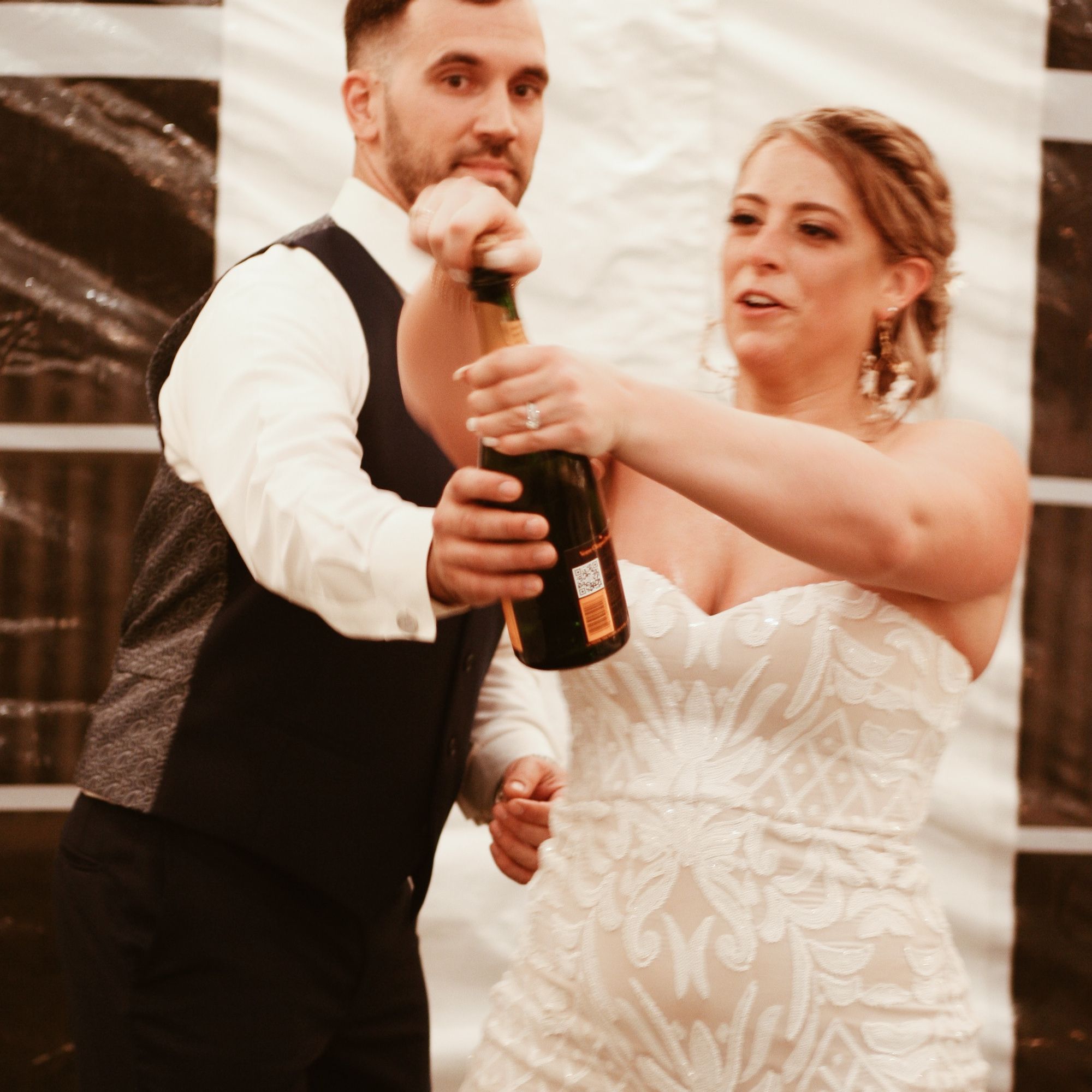Alex & Matt - Photo 15