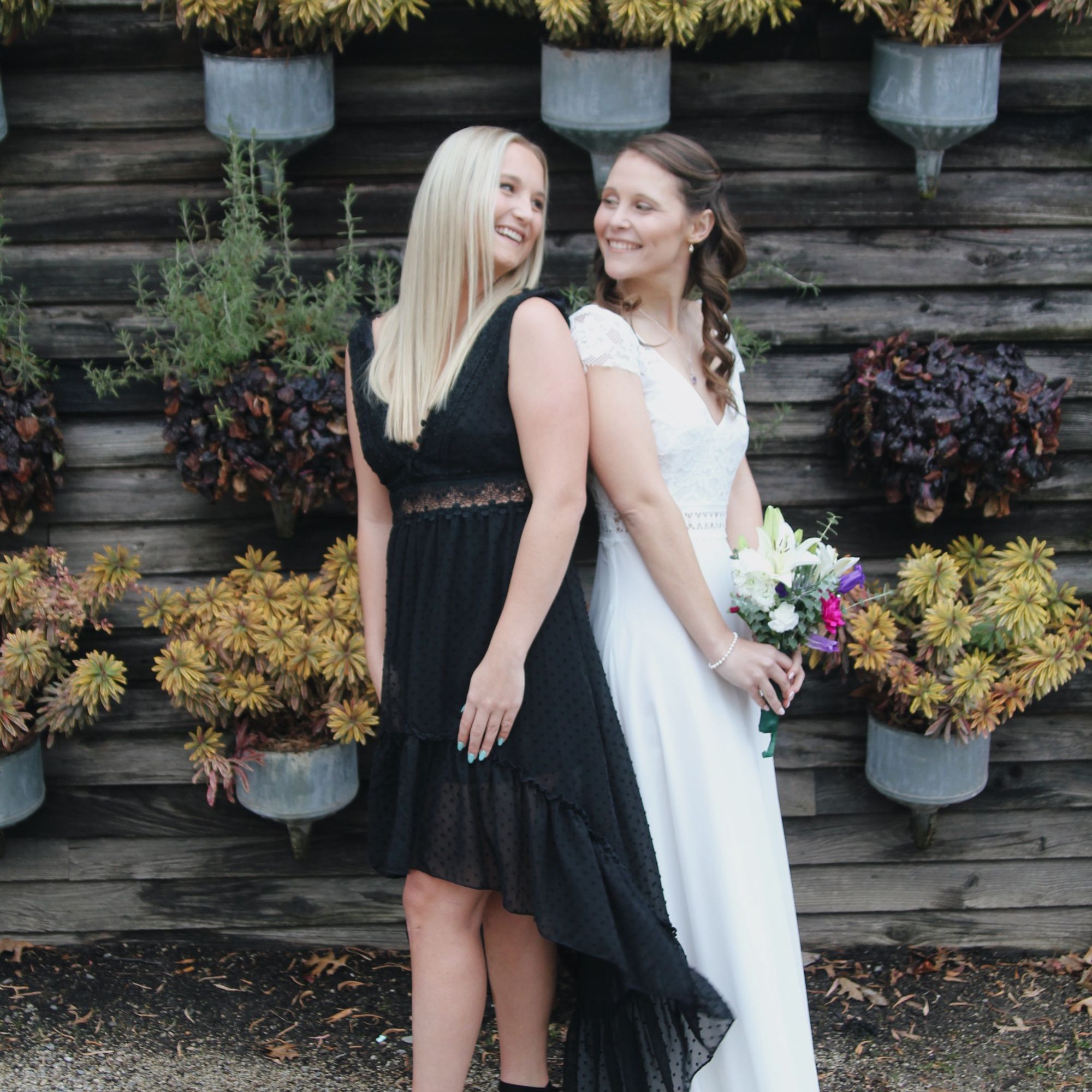 Megan & Tyler - Photo 37