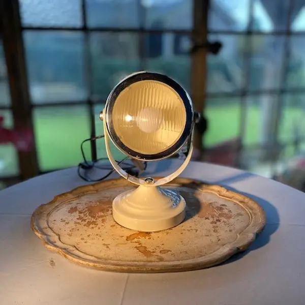 Lamp, wit