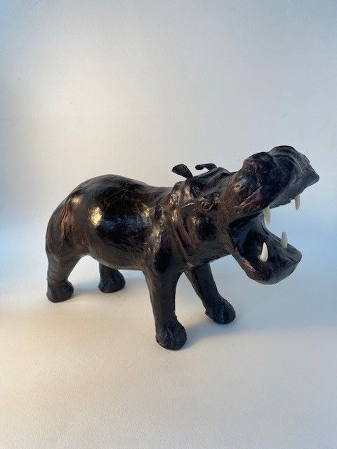 Nijlpaard, leder zwart, 30cm