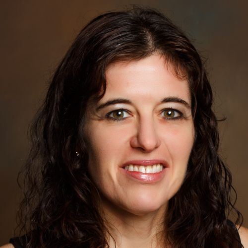 Portrait of Roni Robbins