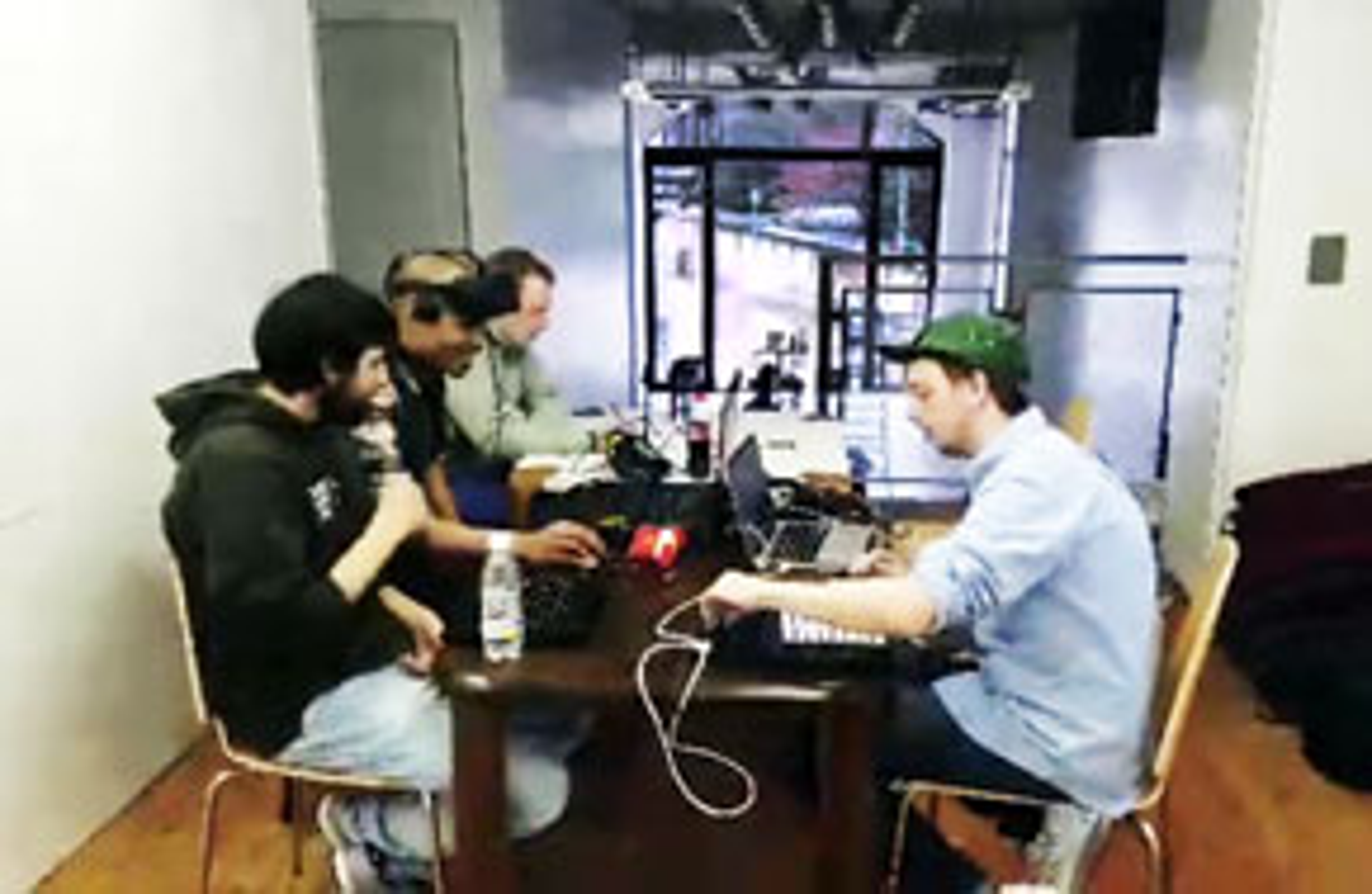 コレクティブ COLLECTIVE