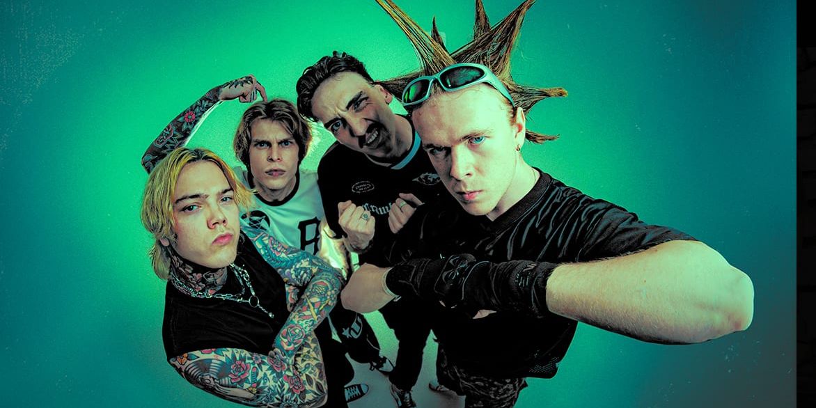 Headwreck band promo photo on teal background