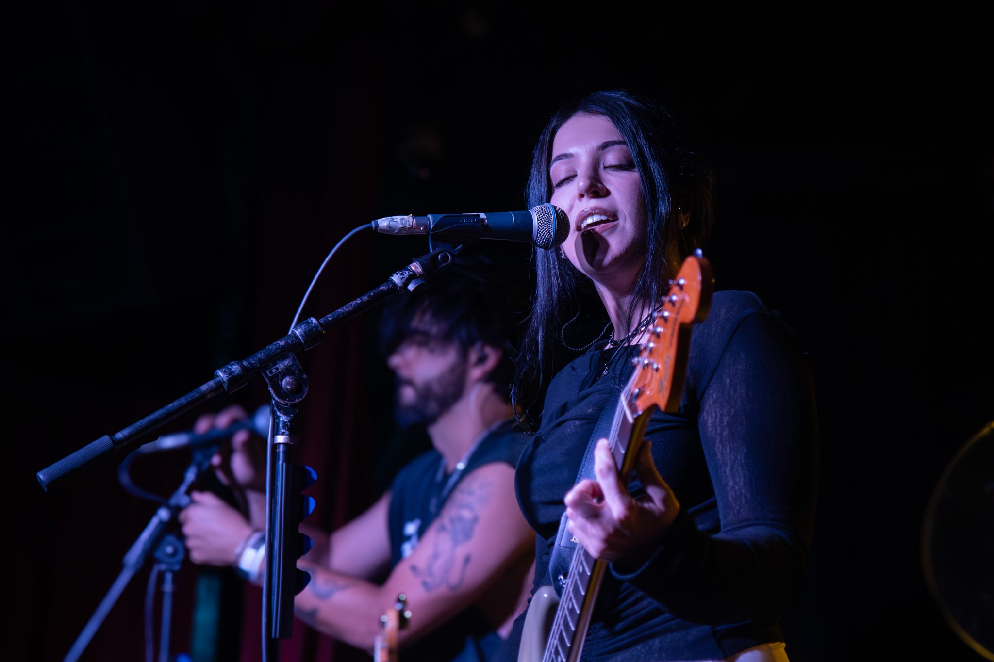 Ally Nicholas performing at El Cid, Los Angeles