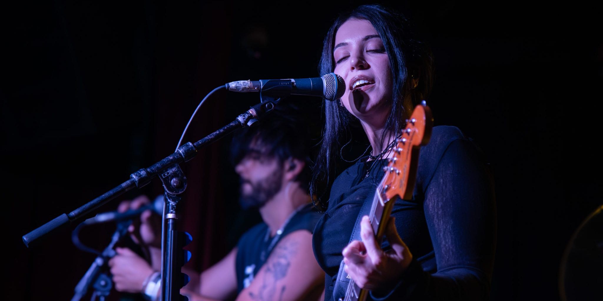 Ally Nicholas performing at El Cid, Los Angeles