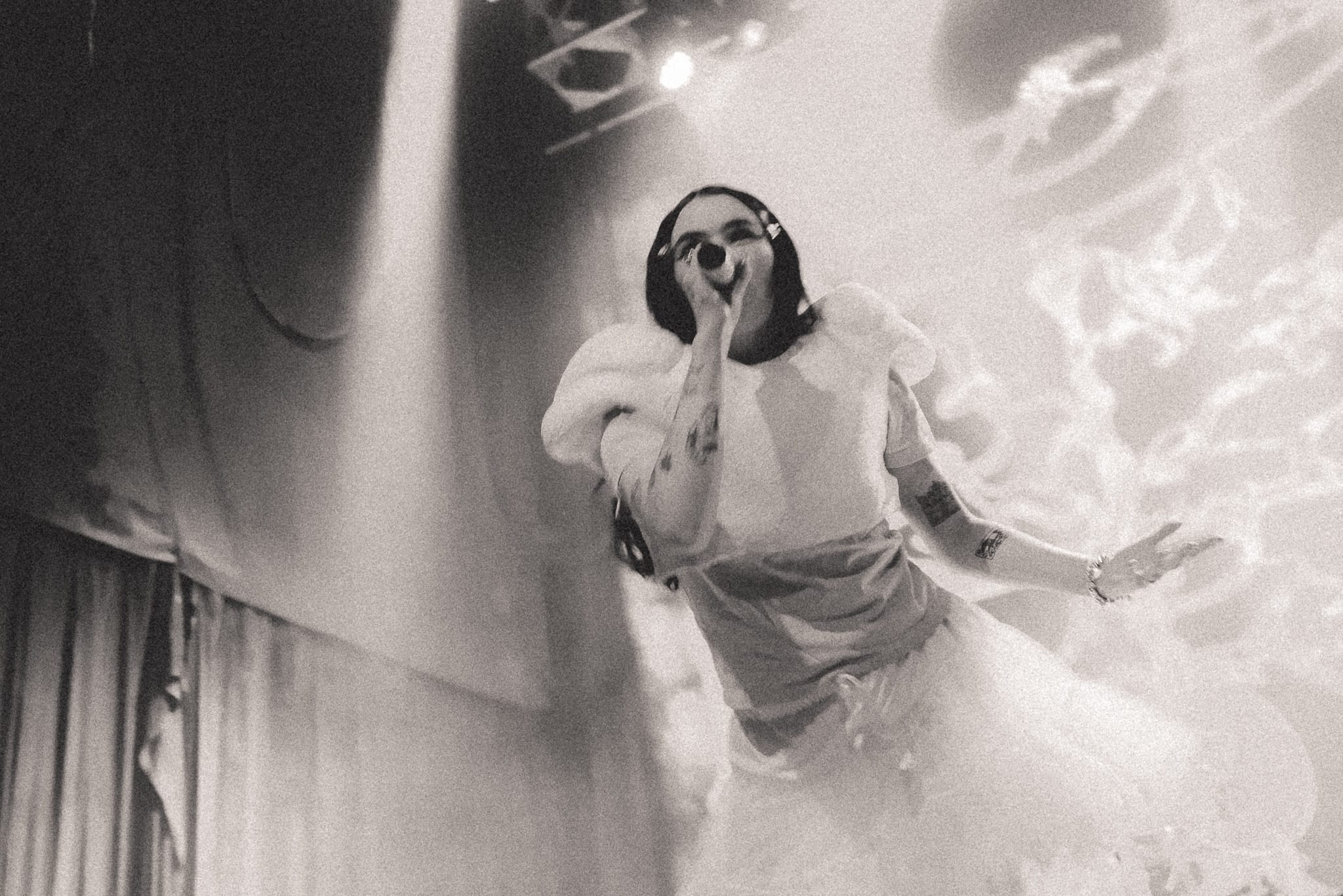 BENEE performing at House of Blues San Diego, March 2026. Photo by Tyler Treats.