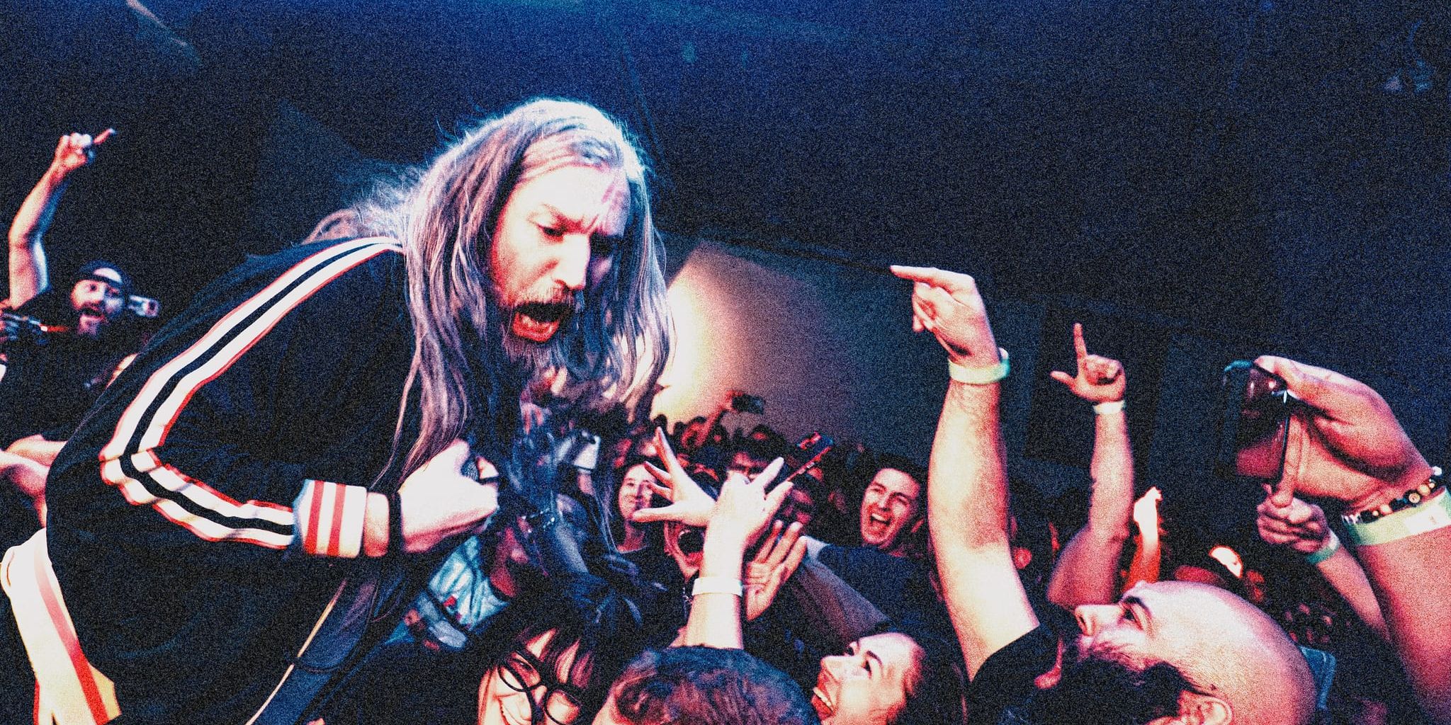 Emery performing live at the Glass House in Pomona, photo by Joma Mandocdoc