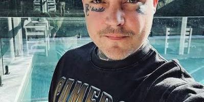 Ahren Stringer performing live, former bassist and vocalist of The Amity Affliction