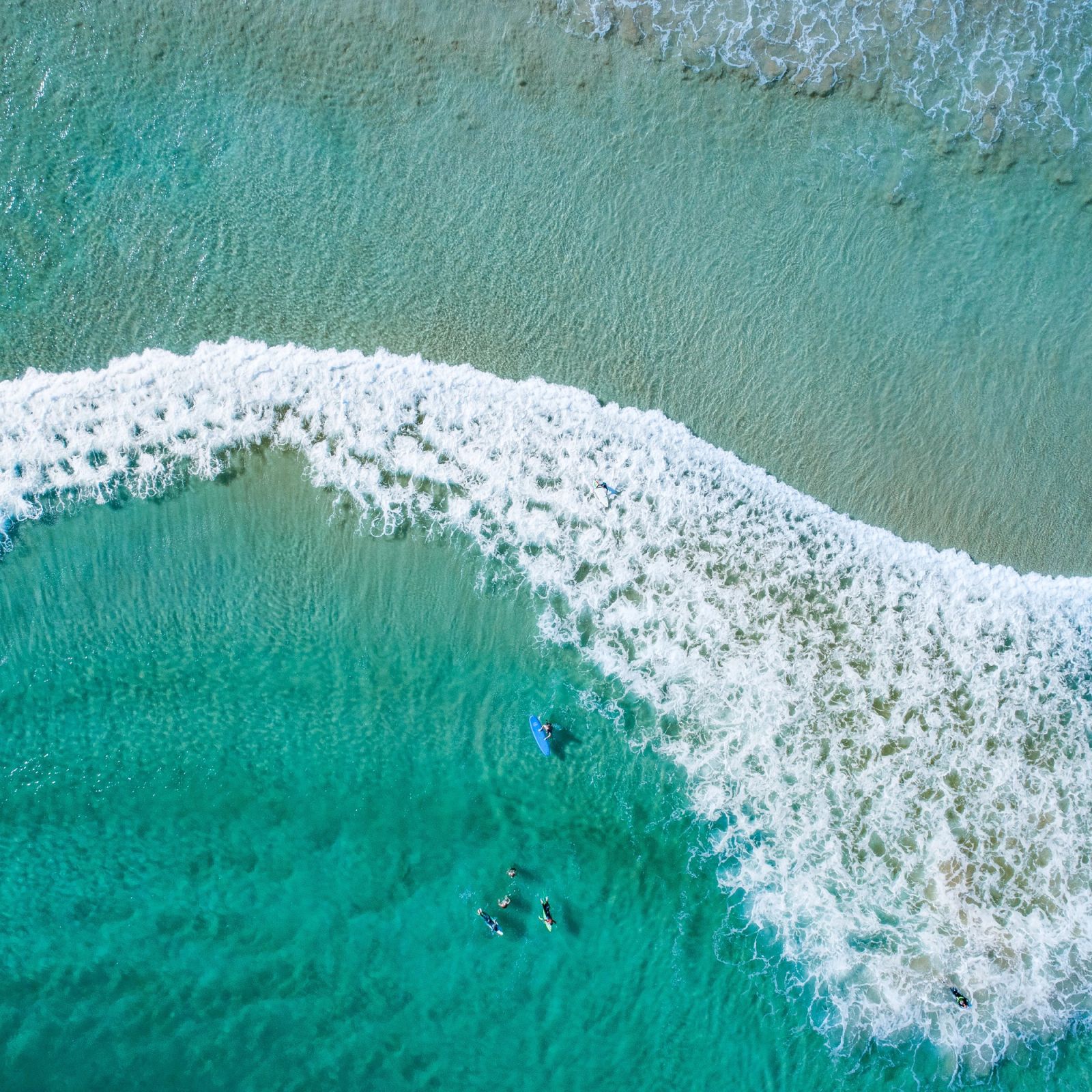 Aerial Shorebreak Teal