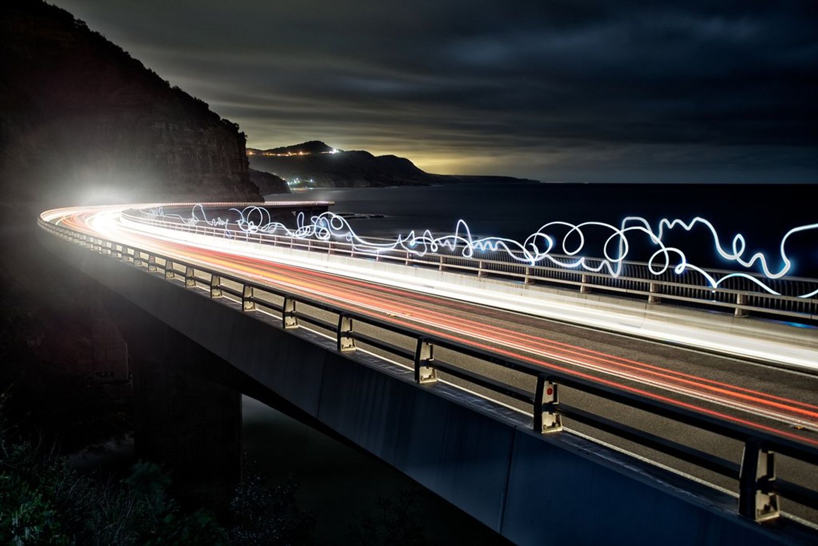 Lightpainting Sea Cliff Bridge
