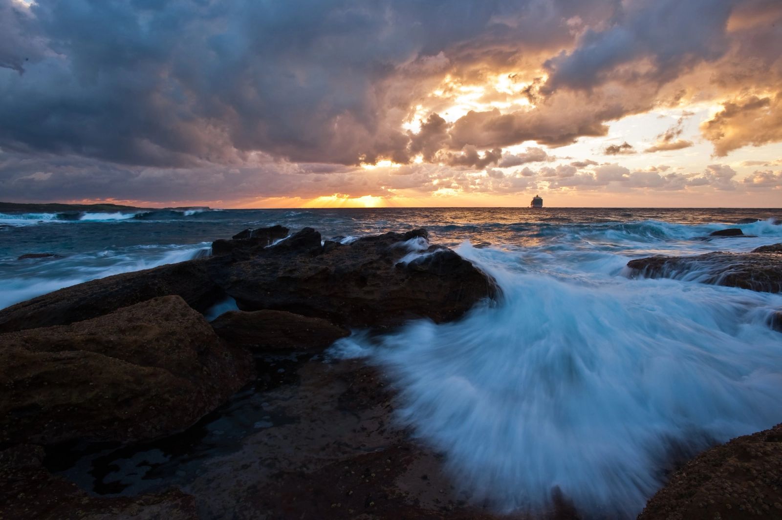 Kurnell Wave Figure