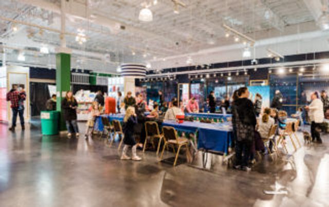 Crafts station at merry Mondays event