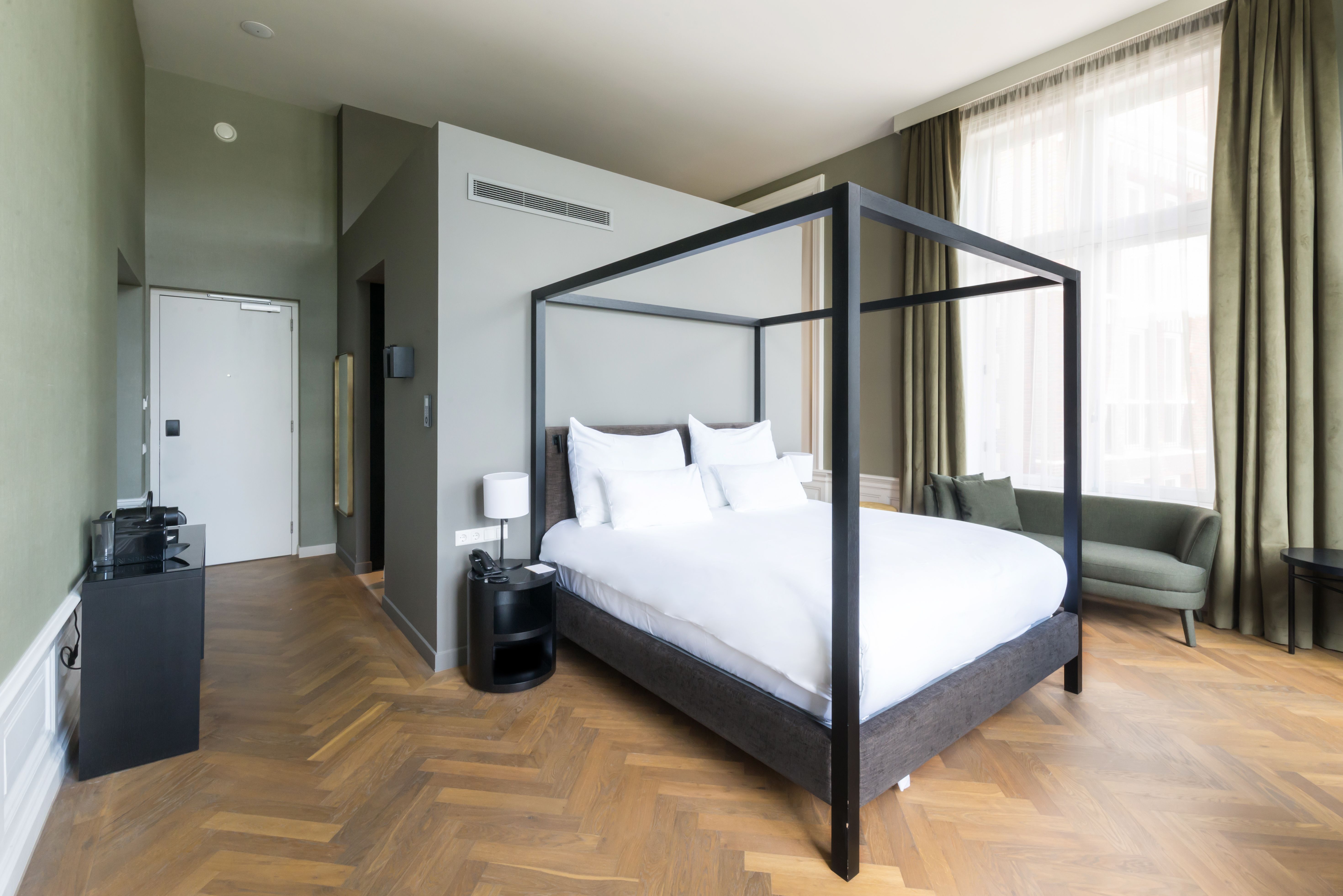 Riverside Pestana Hotel