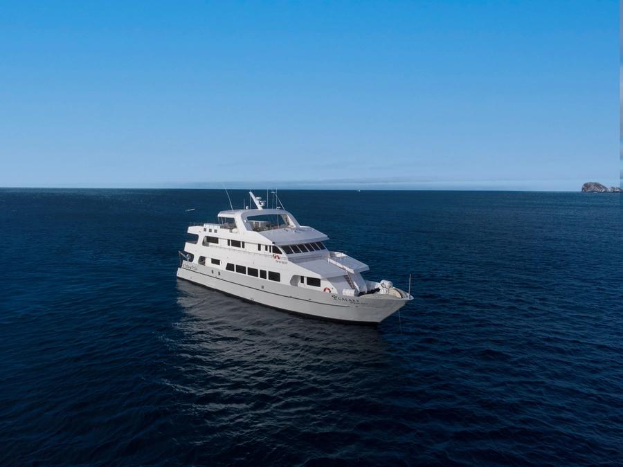 Galaxy Diver III in the Galápagos