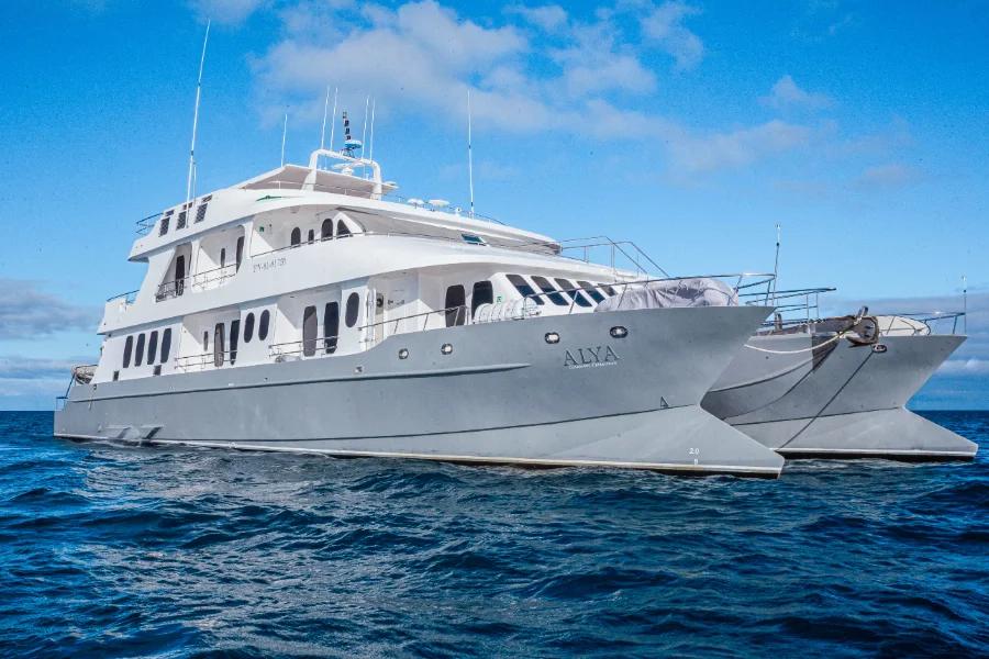 Alya Catamaran in the Galápagos