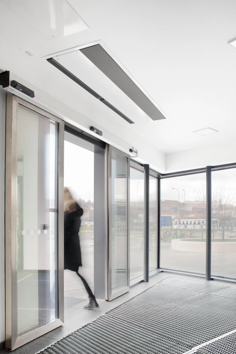 Cortina de Aire Empotrada de Frico modelos AR3200C y AR200