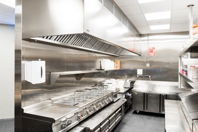 Cuina restaurant Konig de Blanes amb Campana Morgui