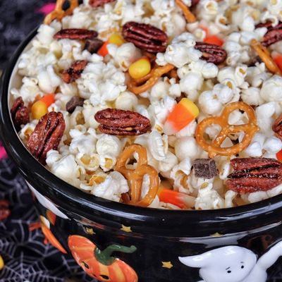 RECIPE: Fortune Favors Halloween Spooky Snack Mix
