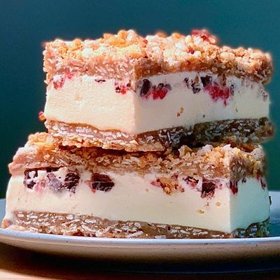 RECIPE: Chunky Oatmeal Pecan Ice Cream Sandwiches! (GF, Vegan options)