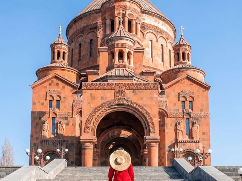  Royal Holidays in Armenia