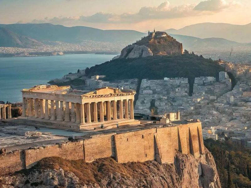  Discover the Greek Island Hopping